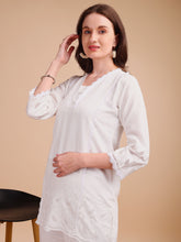 Schiffli Notch Grace Co-ord Set